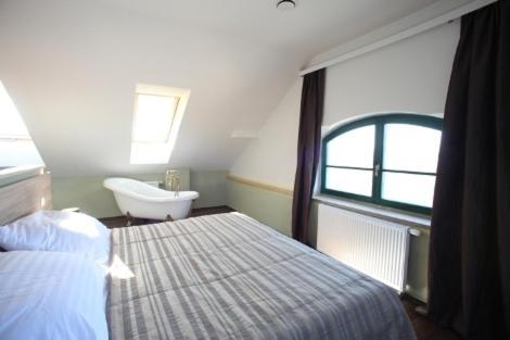 Hotel Vinohrad Milotice Екстер'єр фото